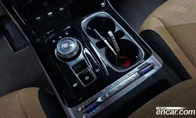 Kia Carnival 2023 2.2 автомат (гидро), миниатюра 11