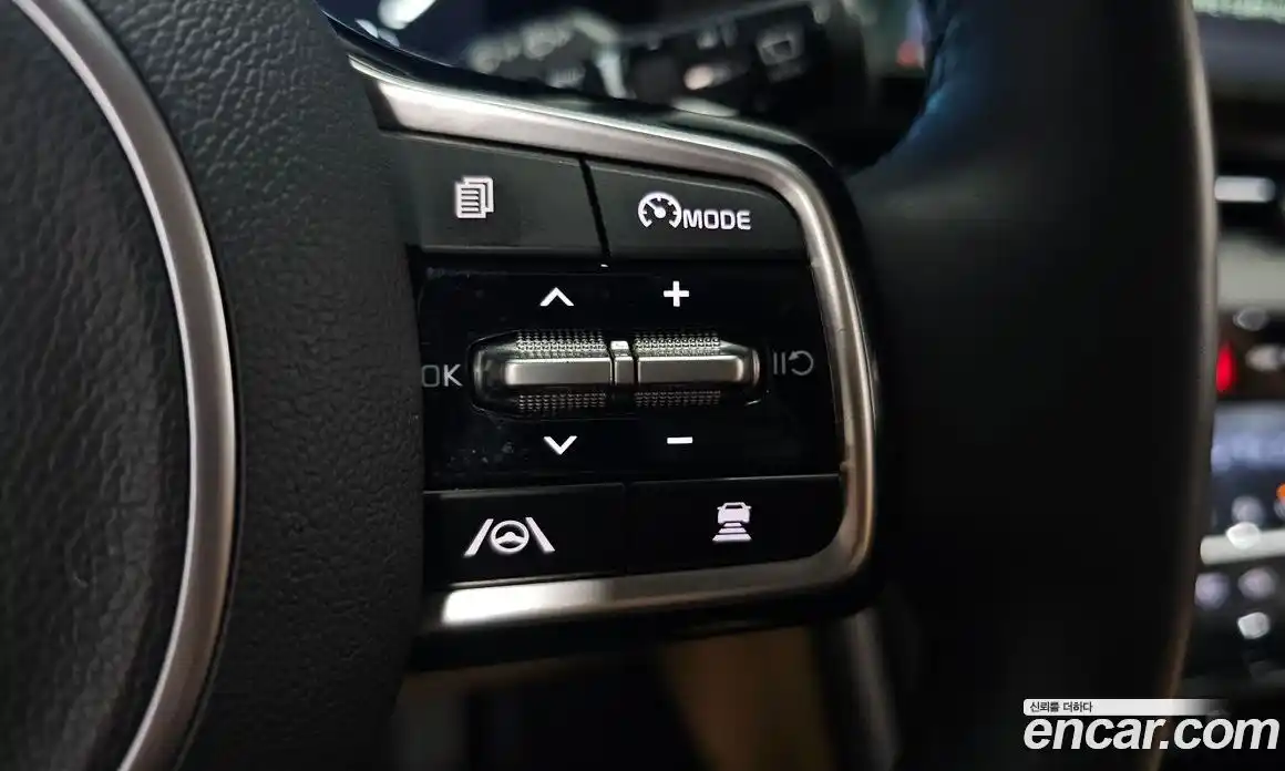 Kia Carnival 2023 2.2 автомат (гидро), фото 22