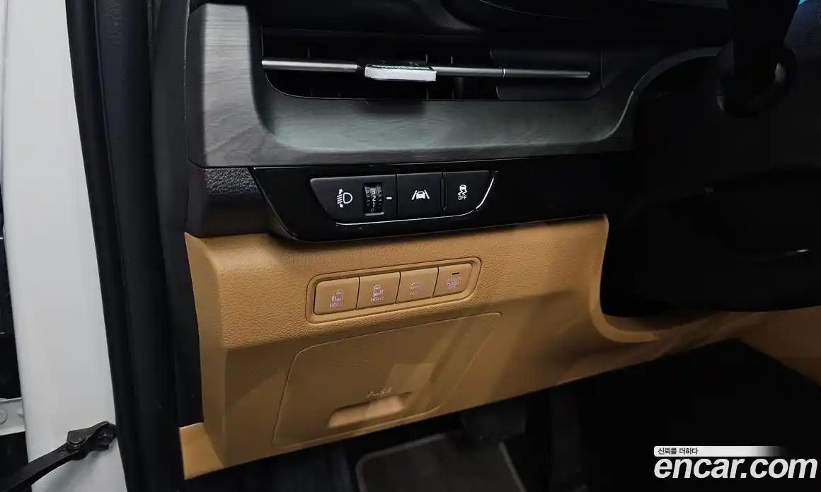 Kia Carnival 2023 2.2 автомат (гидро), фото 26
