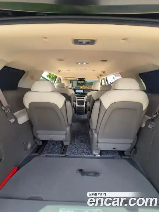 Kia Carnival 2025 1.6 автомат (гидро), фото 14
