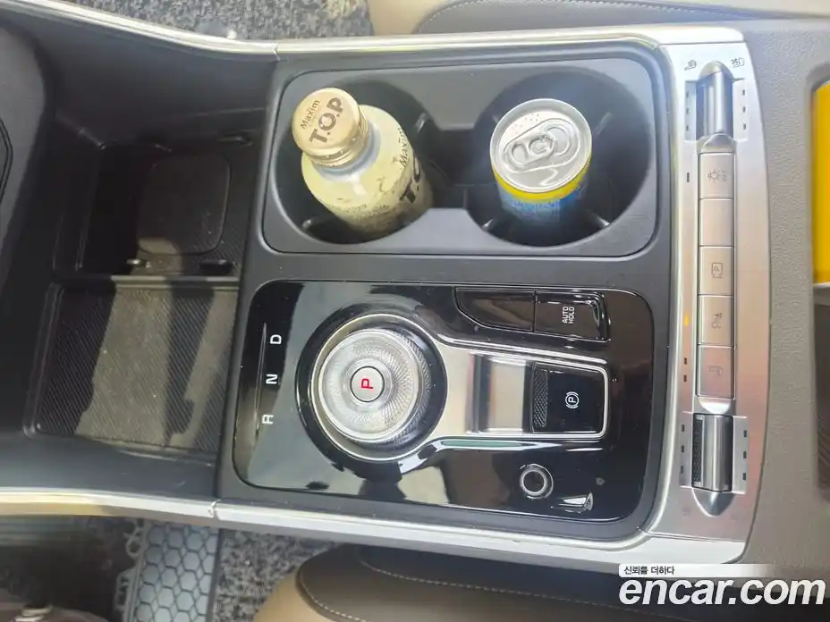 Kia Carnival 2025 1.6 автомат (гидро), фото 16