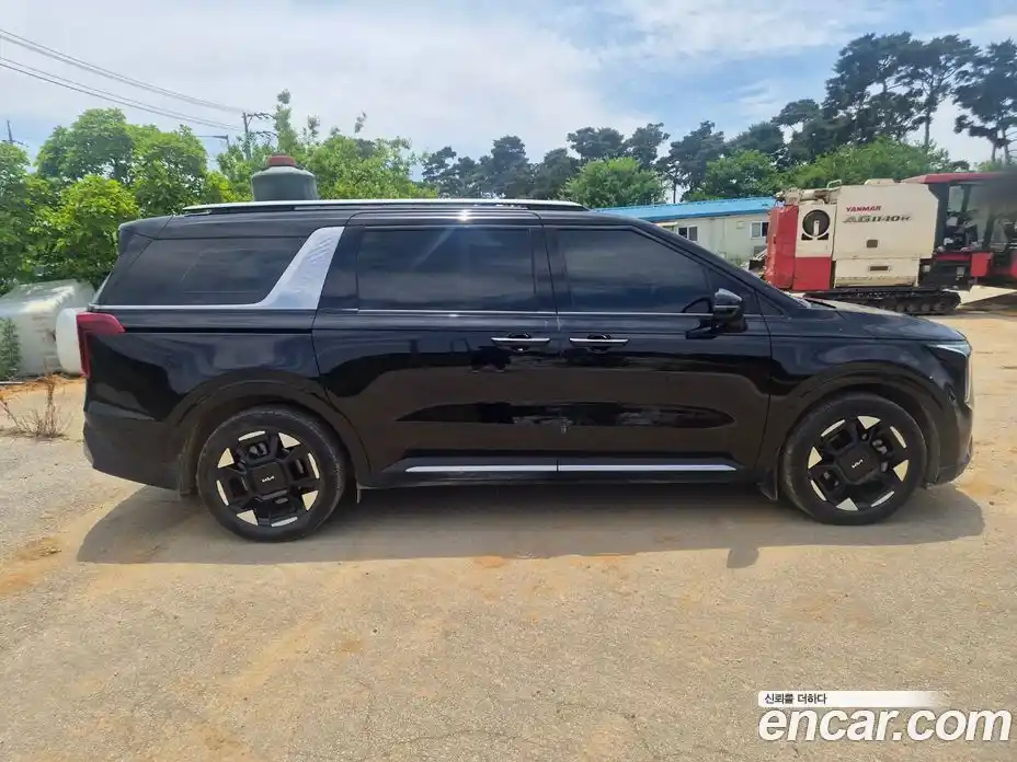 Kia Carnival 2025 1.6 автомат (гидро), фото 6