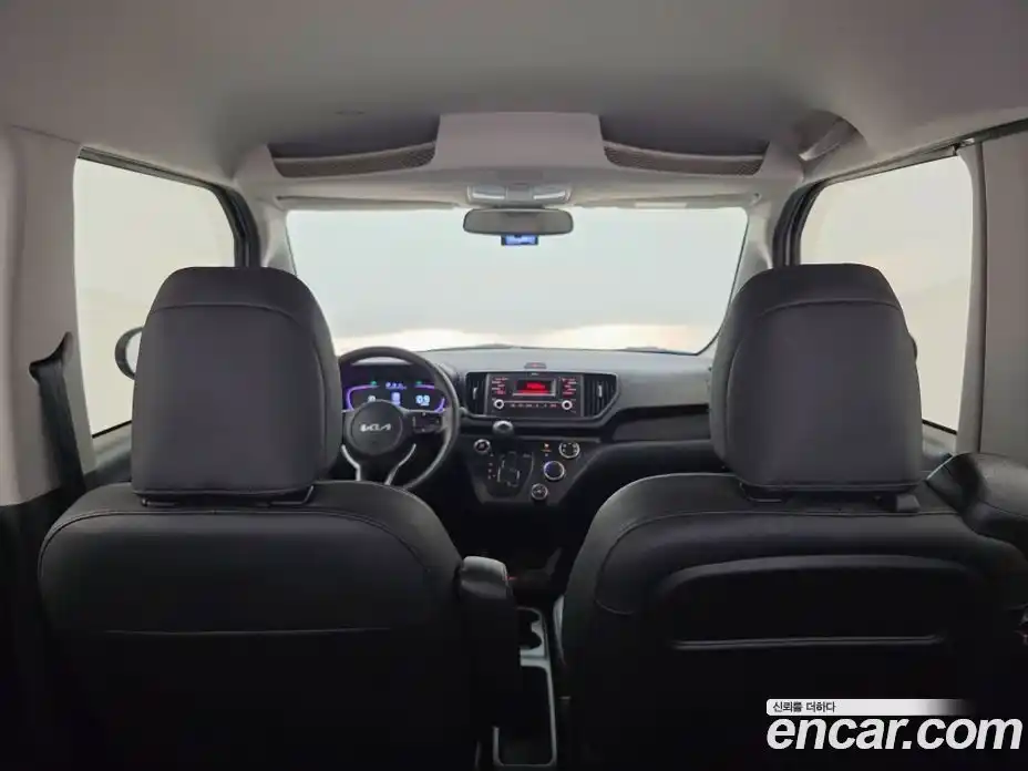 Kia Ray 2023 1.0 автомат (гидро), фото 15