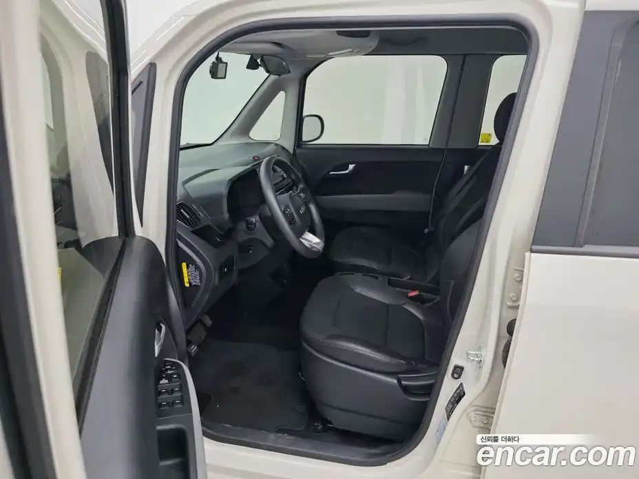 Kia Ray 2023 1.0 автомат (гидро), фото 9