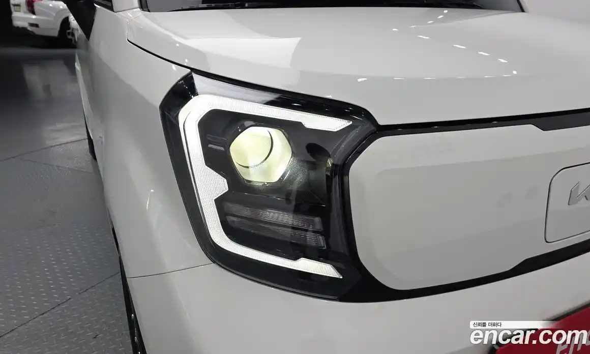 Kia Ray 2024 0.1 автомат (гидро), фото 8