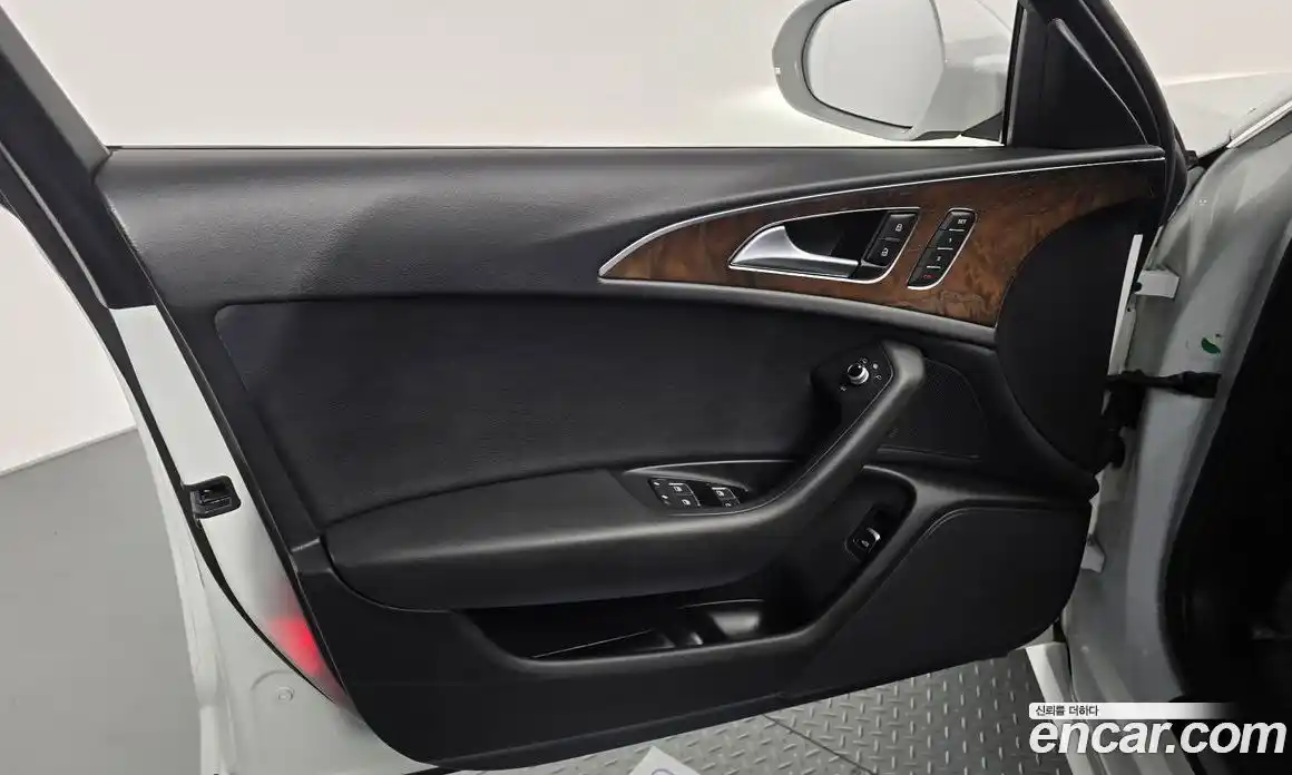 Audi A6 2016 3.0 автомат (гидро), фото 13