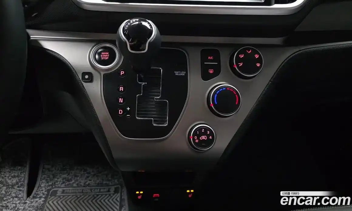 Kia Ray 2022 1.0 автомат (гидро), фото 12