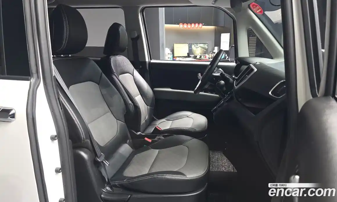 Kia Ray 2022 1.0 автомат (гидро), фото 17