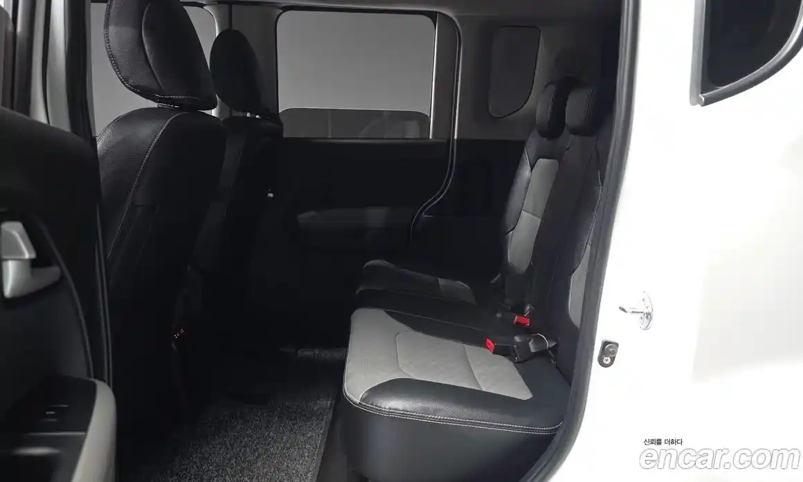 Kia Ray 2022 1.0 автомат (гидро), фото 18