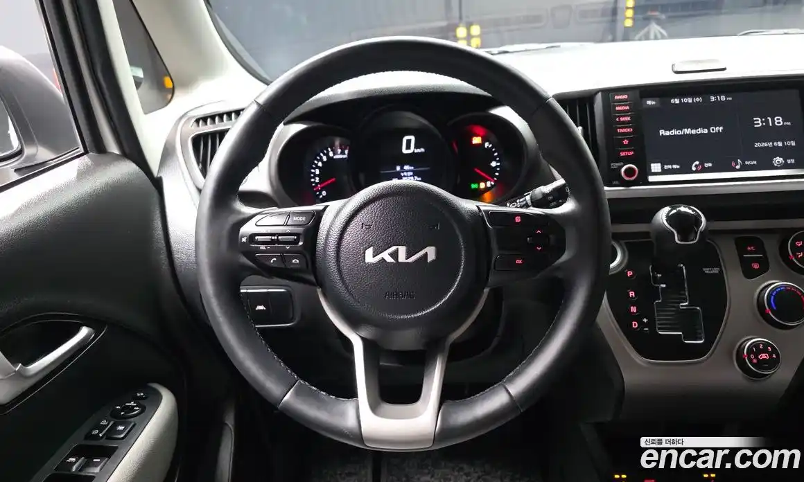 Kia Ray 2022 1.0 автомат (гидро), фото 19