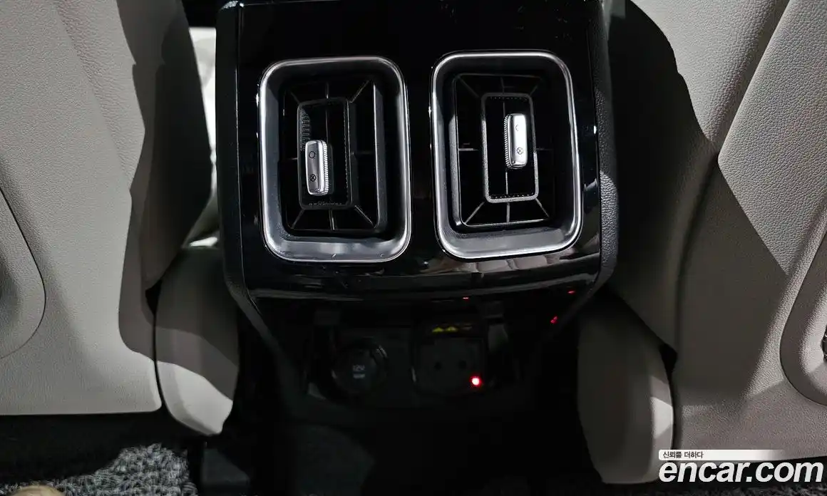 Kia Sorento 2024 1.6 автомат (гидро), фото 35