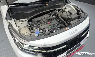 Kia Seltos 2023 1.6 автомат (гидро), миниатюра 6