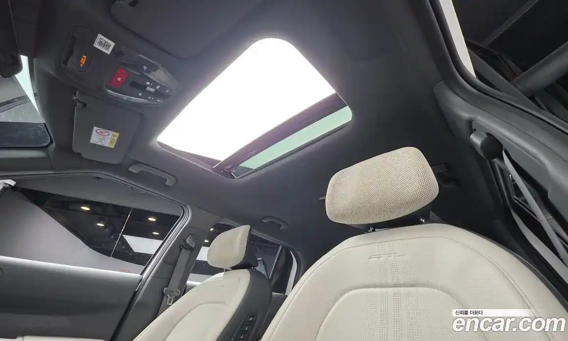 Kia EV3 2025 автомат (гидро), фото 12
