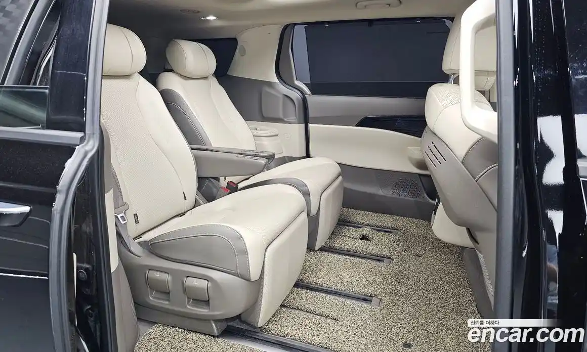 Kia Carnival 2024 2.2 автомат (гидро), фото 16