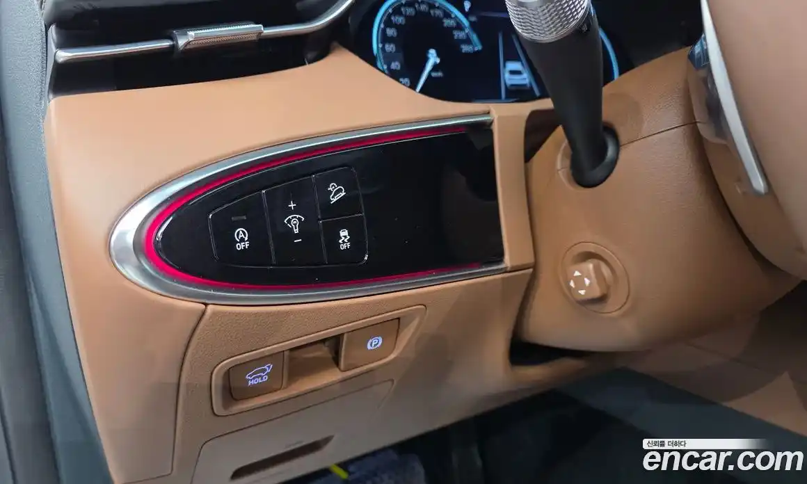 Genesis GV70 2024 2.5 автомат (гидро), фото 13