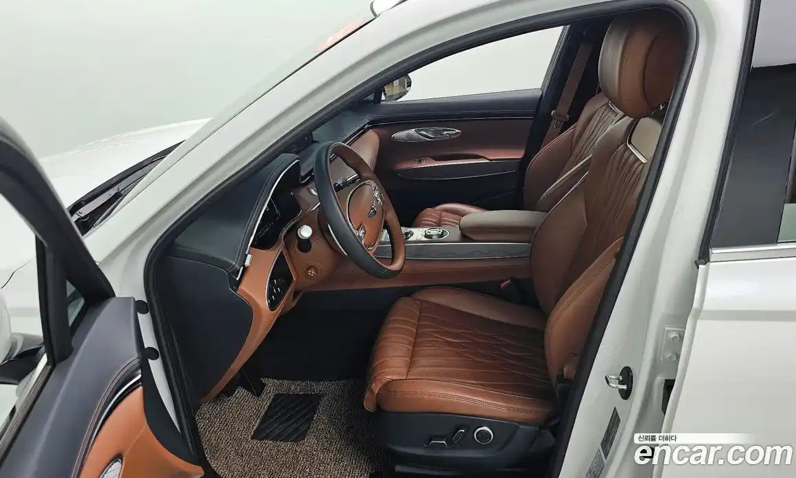 Genesis GV70 2023 2.5 автомат (гидро), фото 13