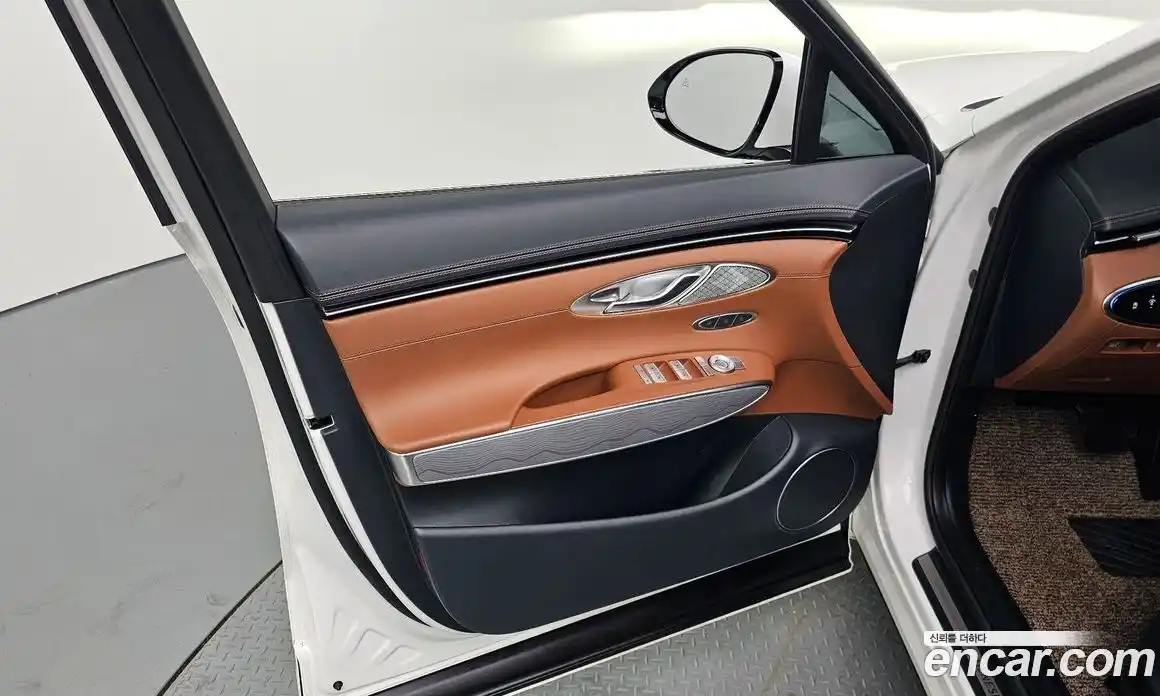 Genesis GV70 2023 2.5 автомат (гидро), фото 14