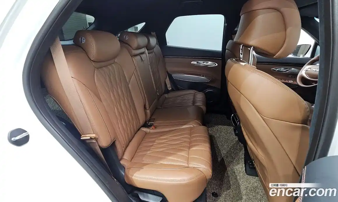 Genesis GV70 2023 2.5 автомат (гидро), фото 17