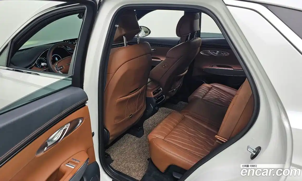 Genesis GV70 2023 2.5 автомат (гидро), фото 23