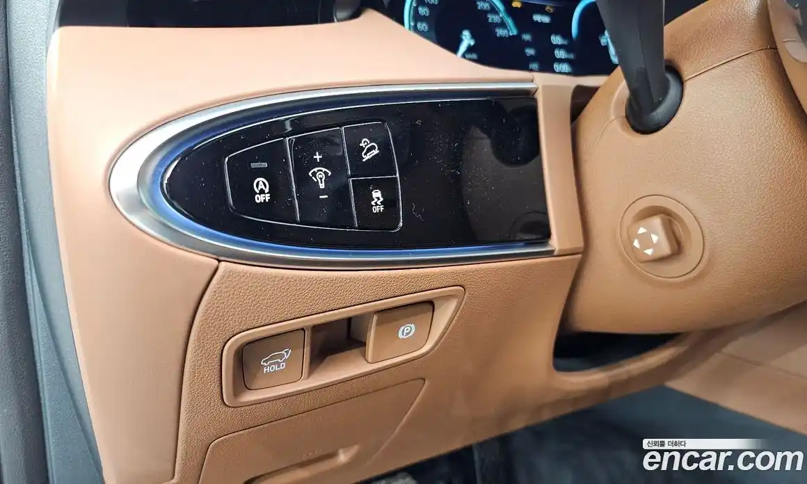 Genesis GV70 2023 2.5 автомат (гидро), фото 25