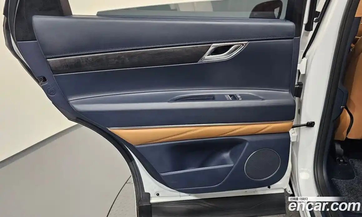 Genesis GV80 2022 2.5 автомат (гидро), фото 15