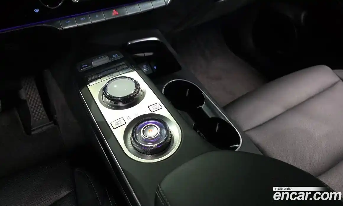 Genesis GV70 2022 2.5 автомат (гидро), фото 12