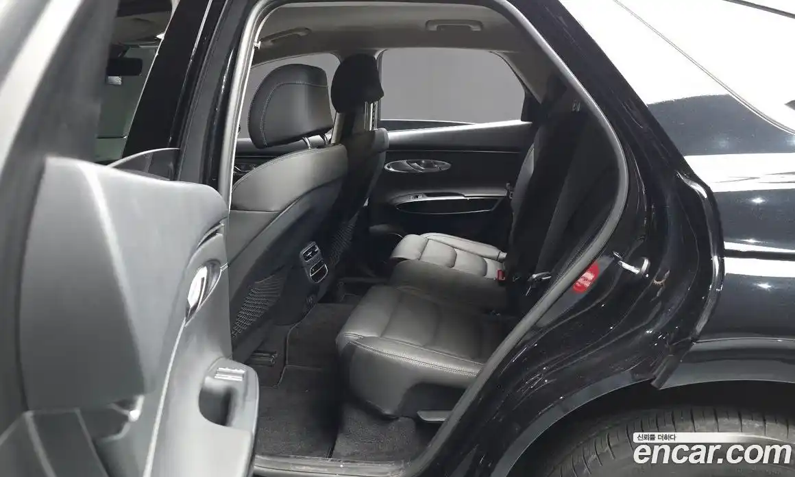 Genesis GV70 2022 2.5 автомат (гидро), фото 16