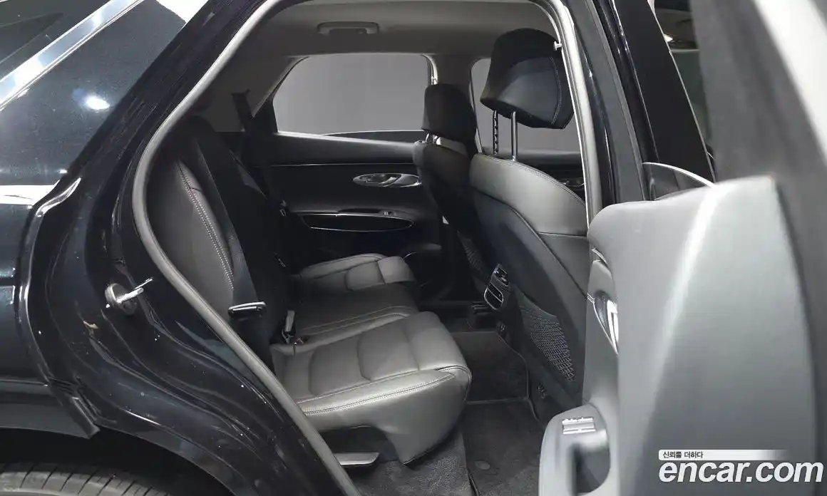 Genesis GV70 2022 2.5 автомат (гидро), фото 18
