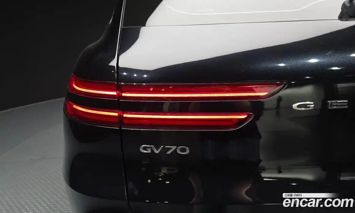 Genesis GV70 2022 2.5 автомат (гидро), фото 9