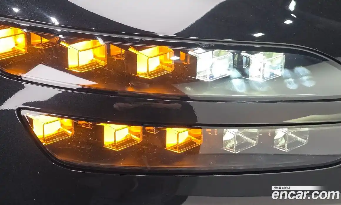 Genesis GV60 2022 0.1 автомат (гидро), фото 8