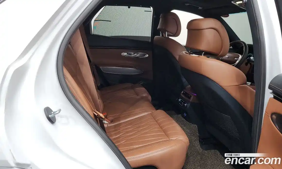 Genesis GV70 2021 2.5 автомат (гидро), фото 17