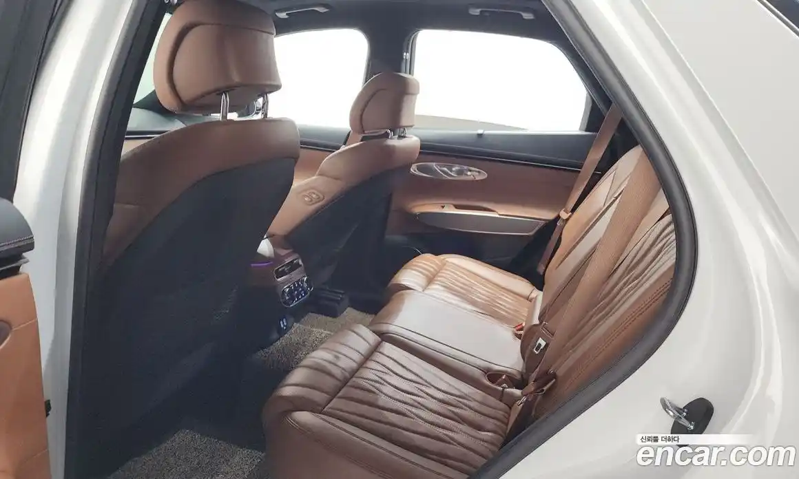 Genesis GV70 2021 2.5 автомат (гидро), фото 26