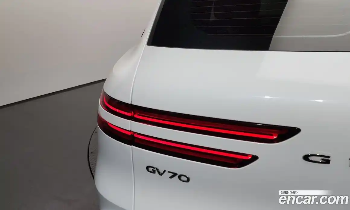 Genesis GV70 2021 2.5 автомат (гидро), фото 9