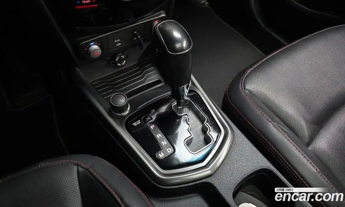 SsangYong TIBOLI 2016 1.6 автомат (гидро), фото 9