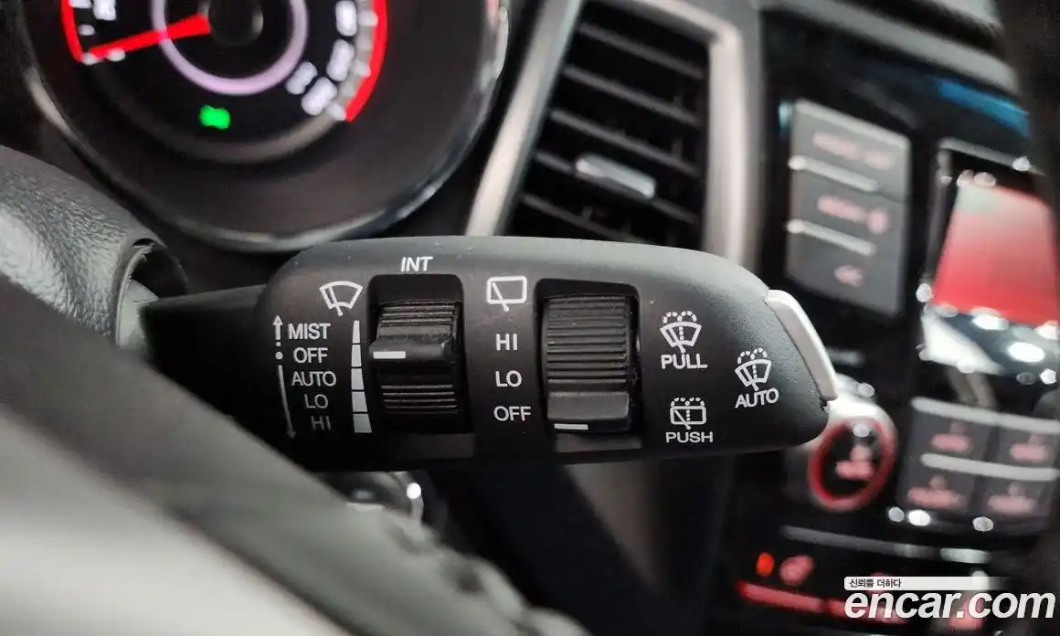 SsangYong TIBOLI 2017 1.6 автомат (гидро), фото 15