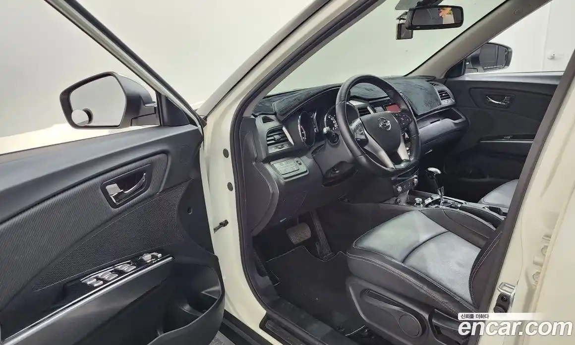 SsangYong TIBOLI 2017 1.6 автомат (гидро), фото 10