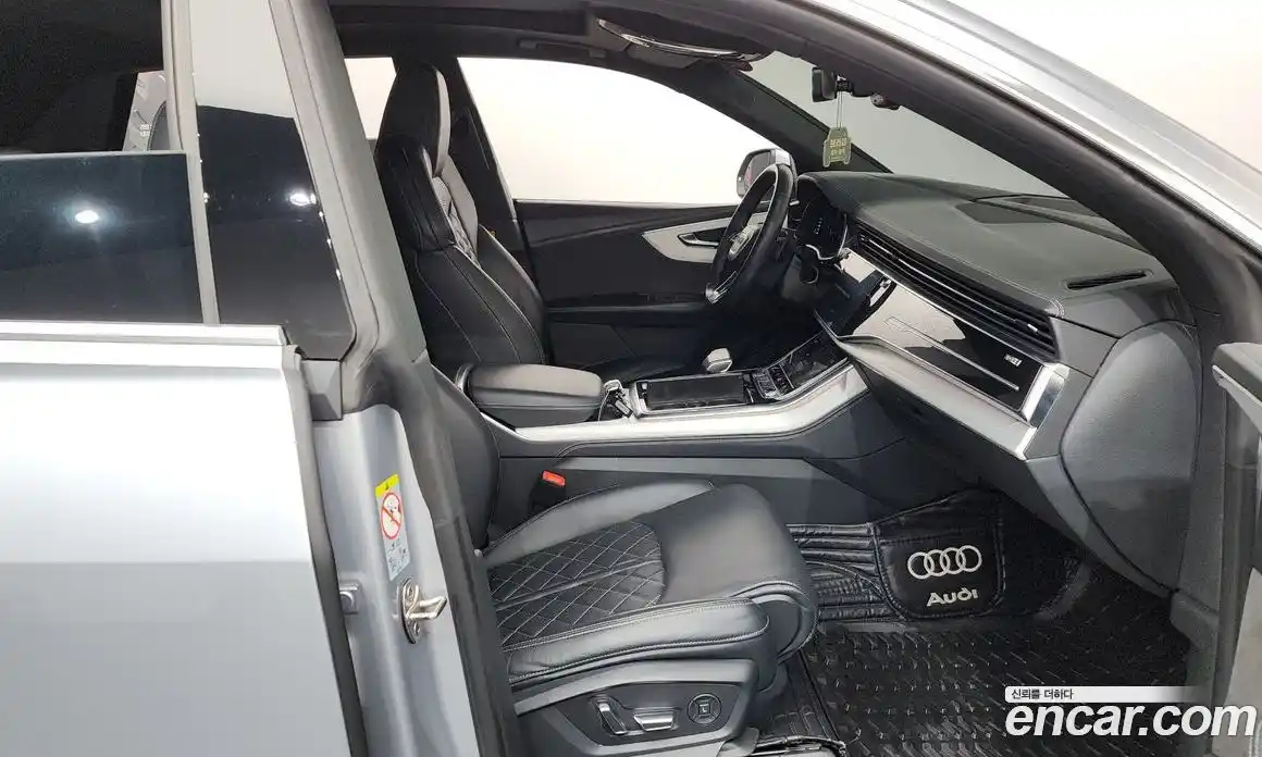 Audi Q8 2021 3.0 автомат (гидро), фото 16