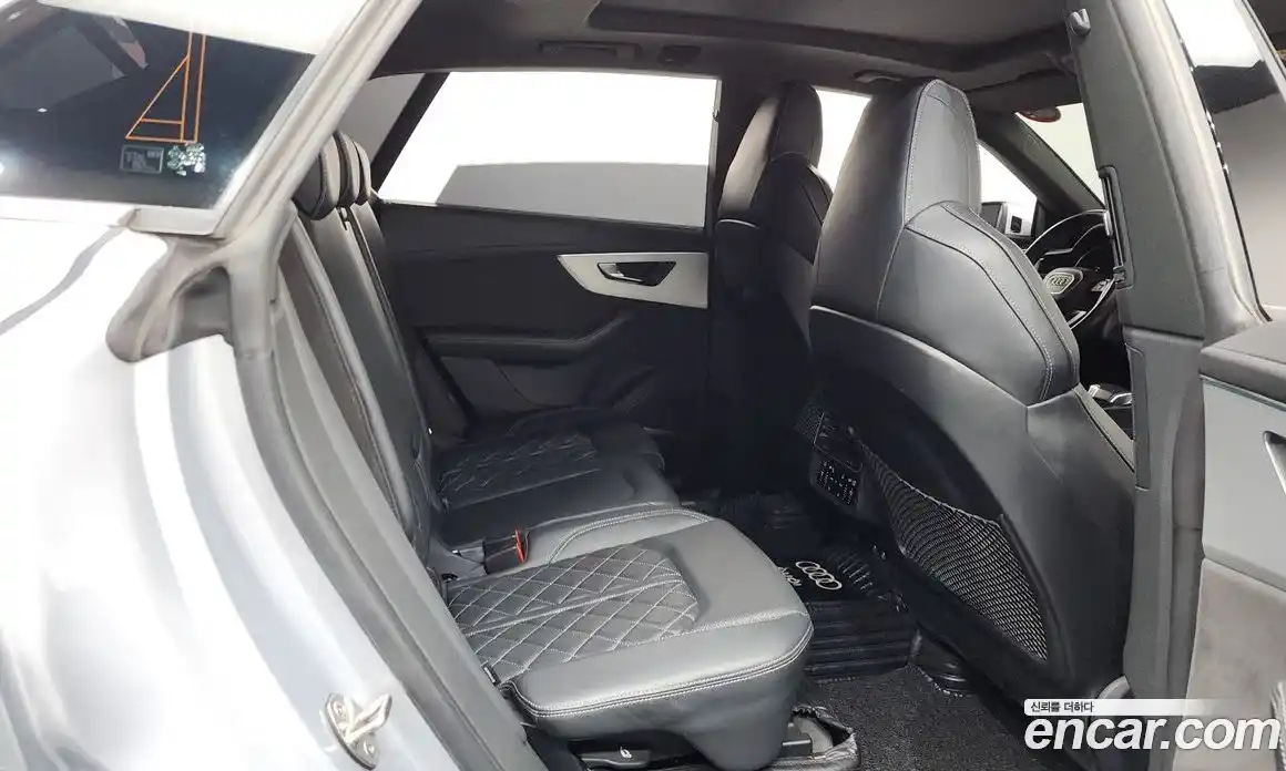 Audi Q8 2021 3.0 автомат (гидро), фото 17