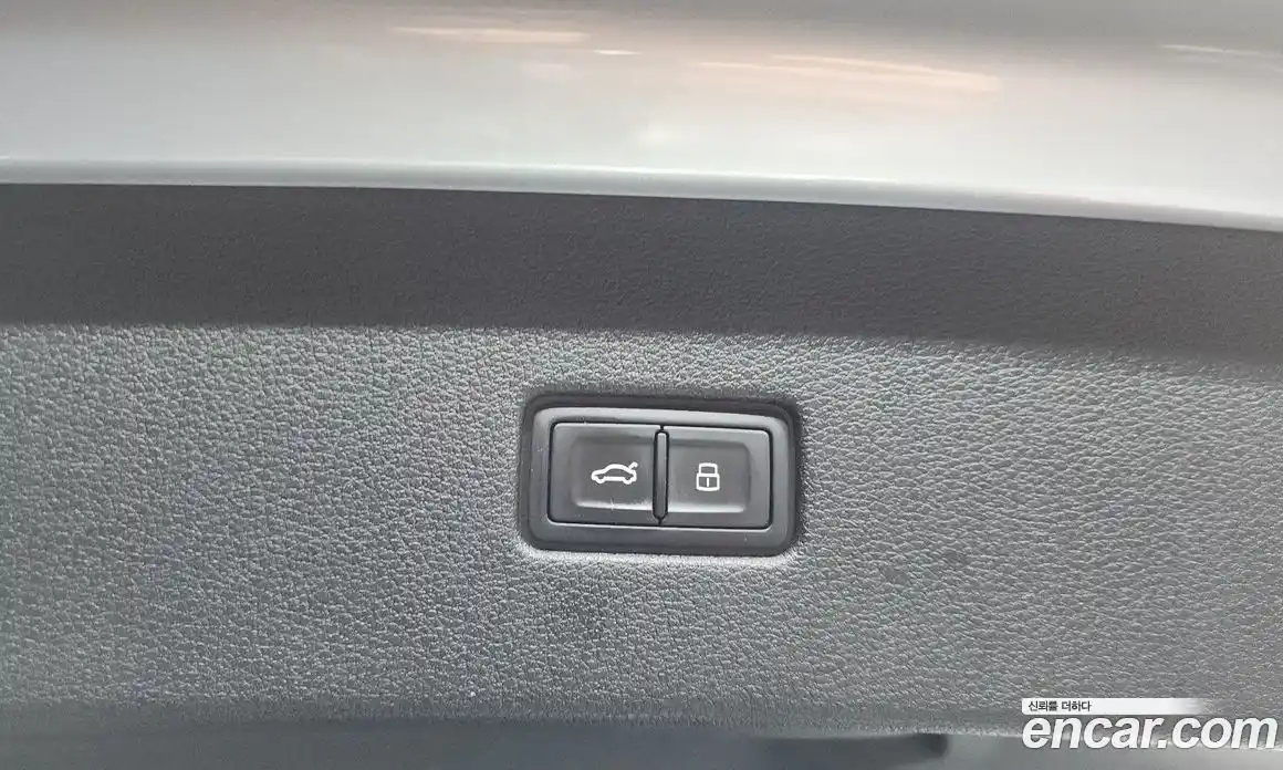 Audi Q8 2021 3.0 автомат (гидро), фото 24