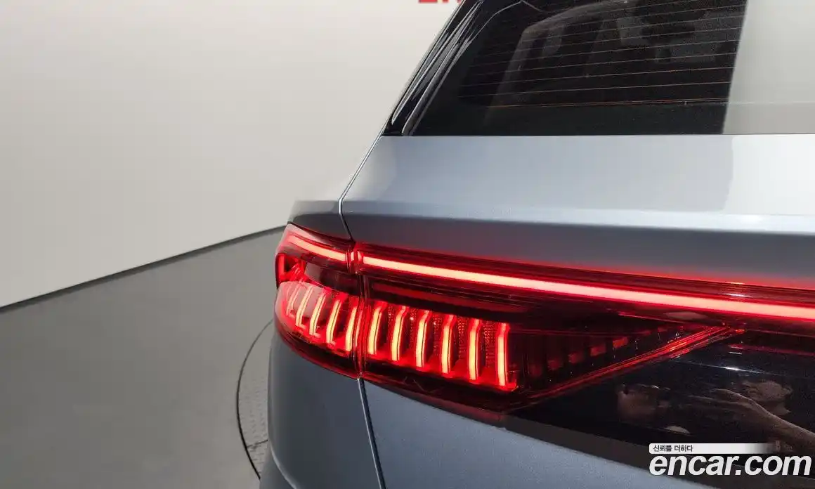 Audi Q8 2021 3.0 автомат (гидро), фото 9