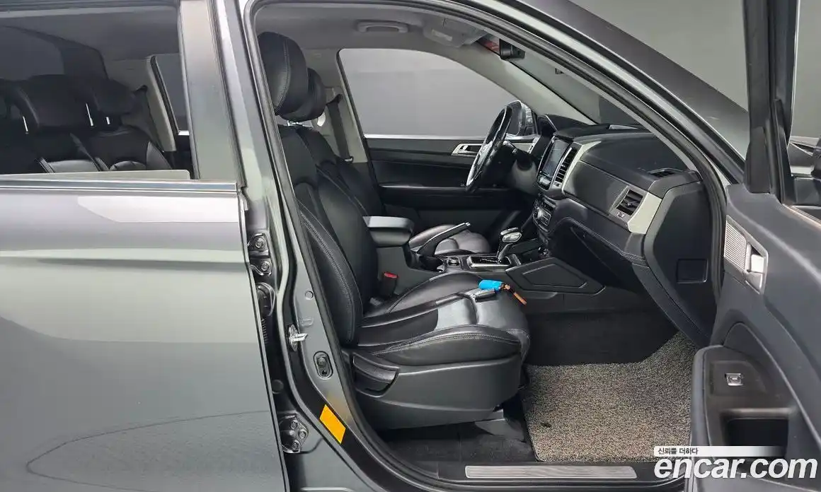 SsangYong Rexton 2019 2.2 автомат (гидро), фото 16