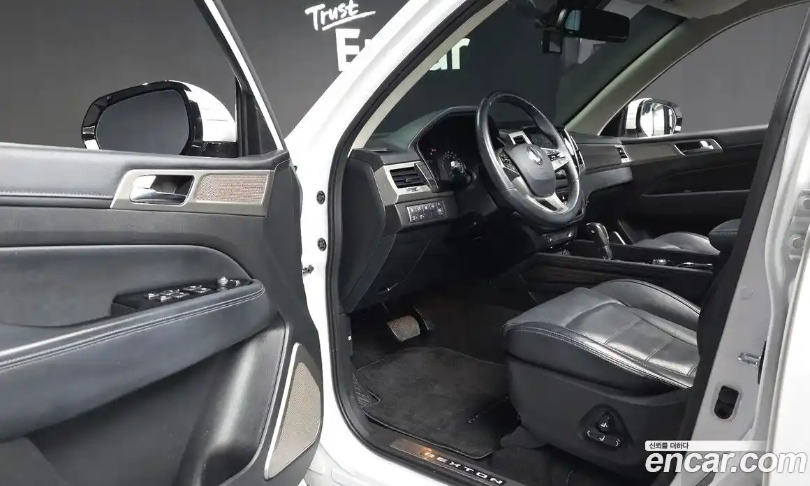 SsangYong Rexton 2018 2.2 автомат (гидро), фото 13