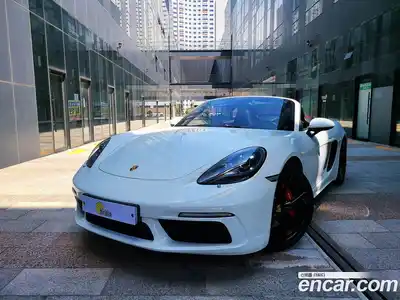 Porsche 718, 2017, 123 167 км