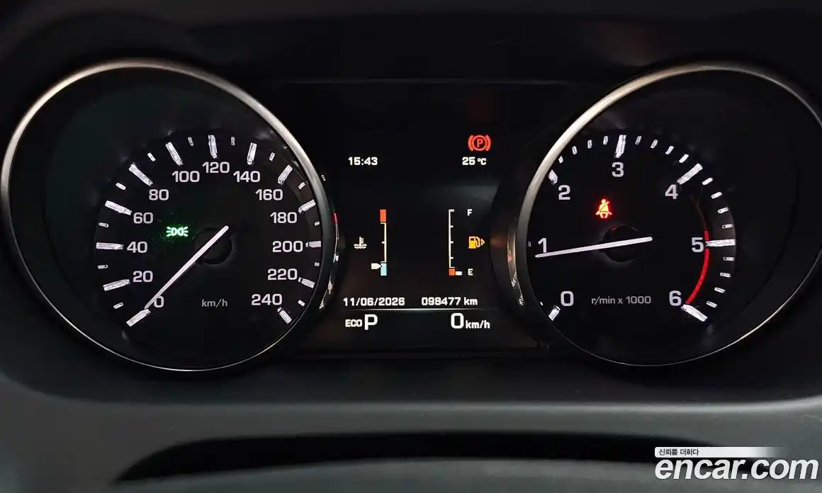 Land Rover Discovery Sport 2016 2.0 автомат (гидро), фото 8