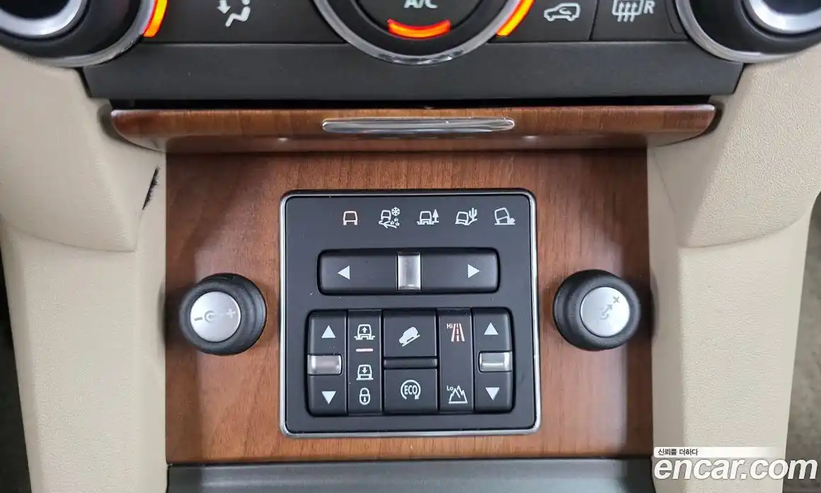 Land Rover Discovery 2016 3.0 автомат (гидро), фото 16