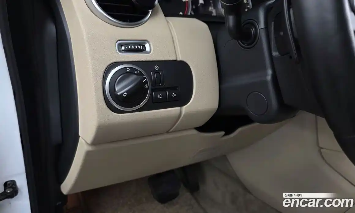 Land Rover Discovery 2016 3.0 автомат (гидро), фото 18