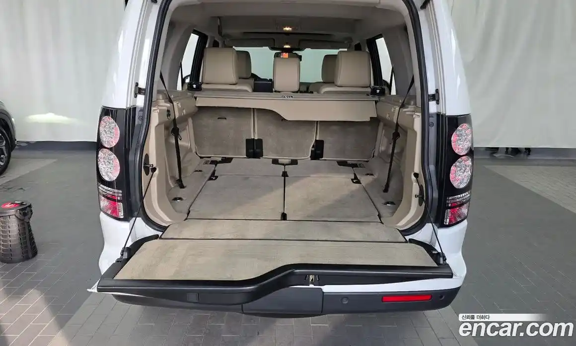 Land Rover Discovery 2016 3.0 автомат (гидро), фото 20