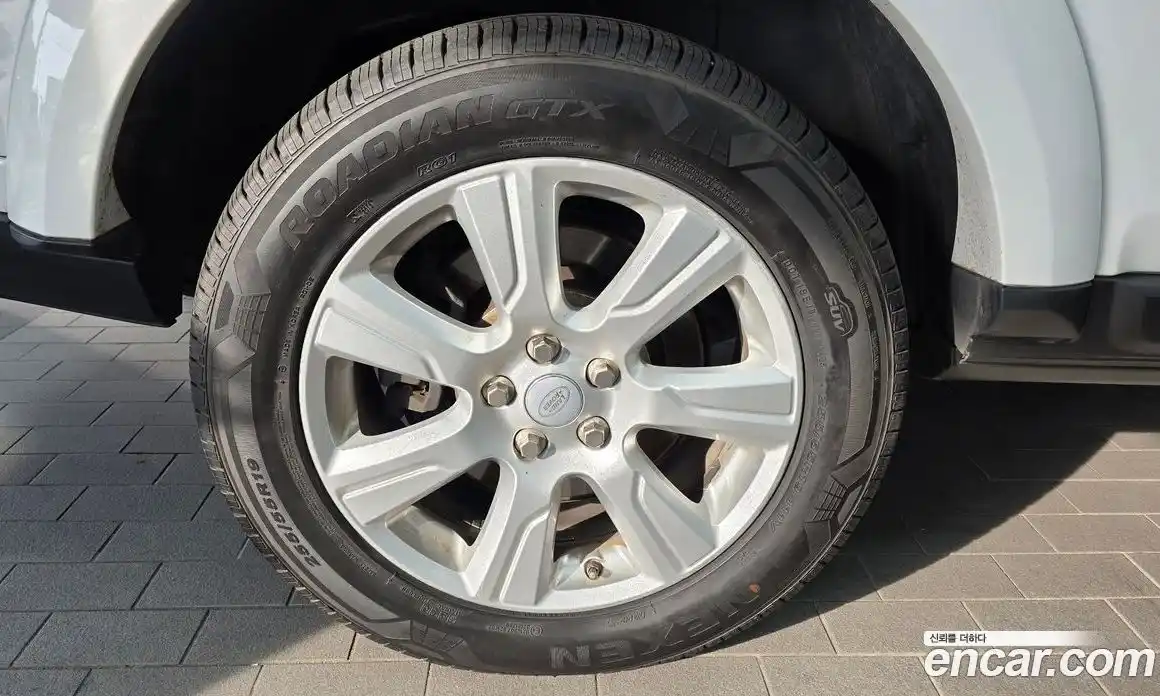 Land Rover Discovery 2016 3.0 автомат (гидро), фото 5