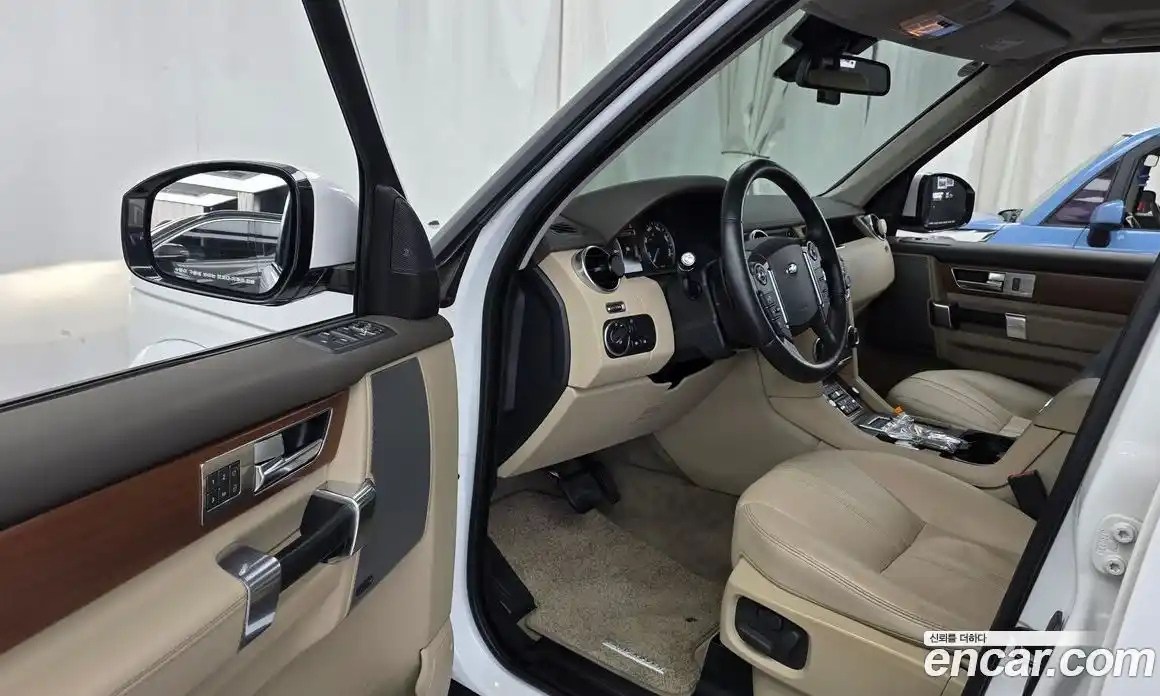 Land Rover Discovery 2016 3.0 автомат (гидро), фото 10