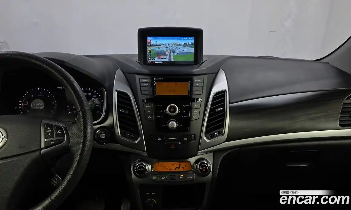 SsangYong Korando 2013 2.0 автомат (гидро), фото 14